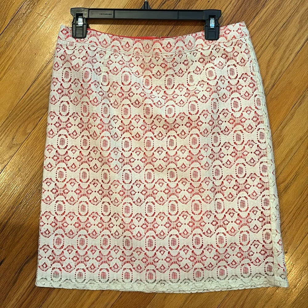 Willi Smith Geometric Lace Pencil Skirt Beige Size 2